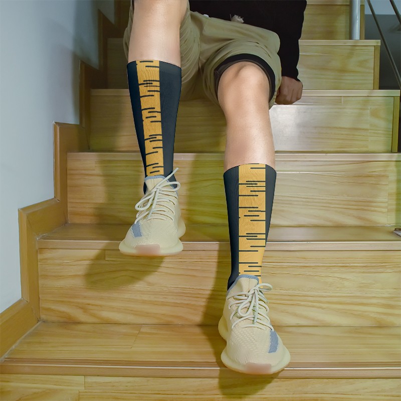 Chaussettes 3D à griffes de po - Funny Chicken Leg Socks avis et prix